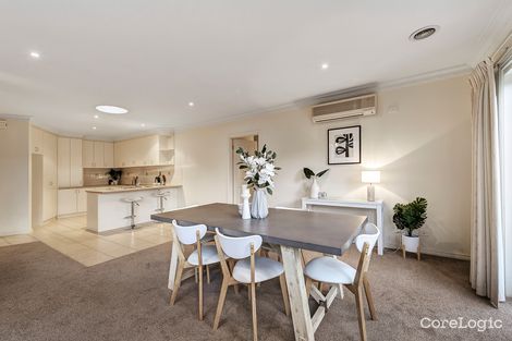 Property photo of 33 McGuinness Road Bentleigh East VIC 3165