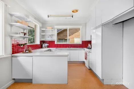 Property photo of 66 Banool Road Balwyn VIC 3103