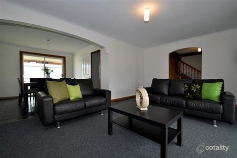 Property photo of 1 Camelia Court Morphett Vale SA 5162