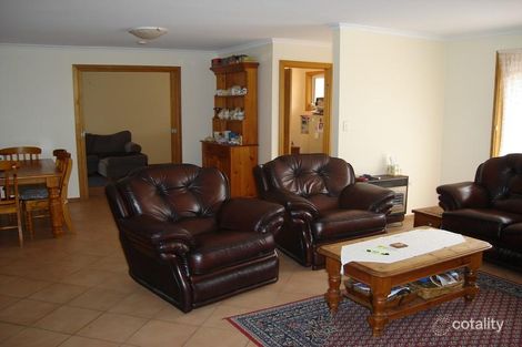 Property photo of 4 Bopeechee Street Roxby Downs SA 5725