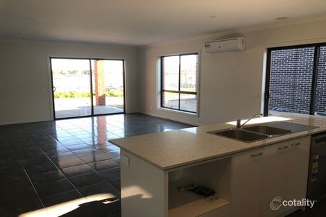 Property photo of 68 Lats Avenue Carrum Downs VIC 3201