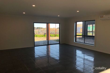 Property photo of 68 Lats Avenue Carrum Downs VIC 3201