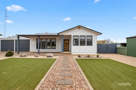 1 Carlisle St, Moonta Bay, SA 5558