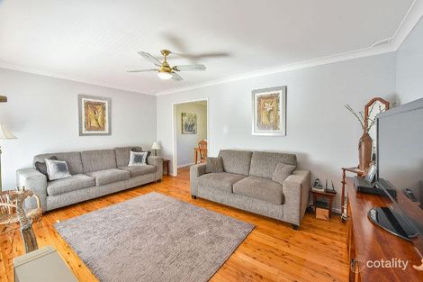 Property photo of 5 Gray Place Bradbury NSW 2560