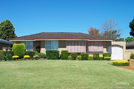 16 Charlwood Way, Morley, WA 6062