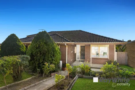 Property photo of 1 Heatherdew Close Endeavour Hills VIC 3802