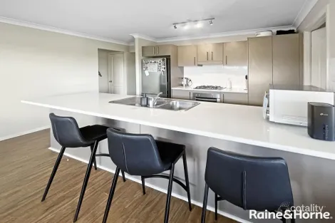 Property photo of 13 Miro Street Young NSW 2594