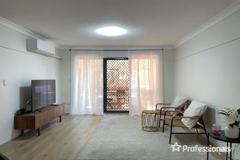 Property photo of 9/245-247 Targo Road Toongabbie NSW 2146