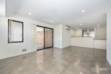 Property photo of 13A Sproxton Way Embleton WA 6062