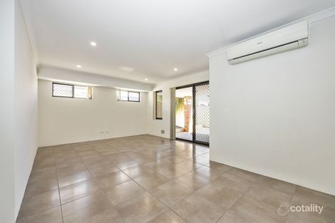 Property photo of 13A Sproxton Way Embleton WA 6062