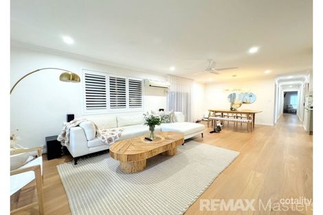 Property photo of 53 Collina Crescent Forest Lake QLD 4078