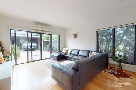 Property photo of 27 Harlesden Circuit Pakenham VIC 3810