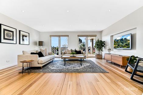 Property photo of 30 Outlook Drive Berwick VIC 3806