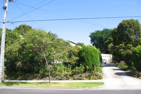 2/14 Rotherwood Ave, Mitcham, VIC 3132