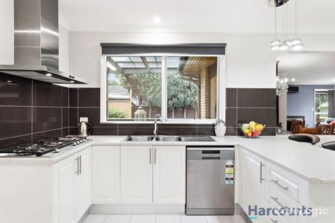 Property photo of 43 Pasadena Crescent Bentleigh East VIC 3165