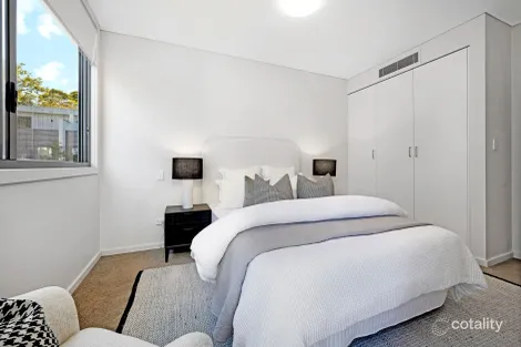 Property photo of 2/15 College Crescent St Ives NSW 2075