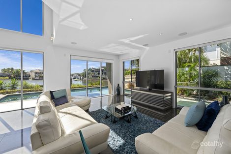 Property photo of 8069 Riverside Drive Hope Island QLD 4212