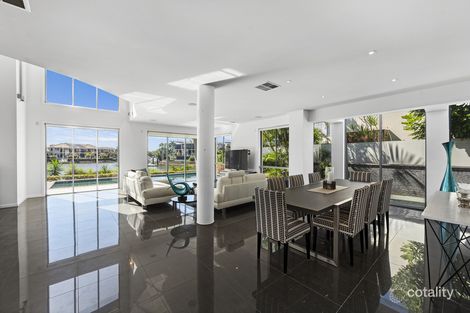 Property photo of 8069 Riverside Drive Hope Island QLD 4212