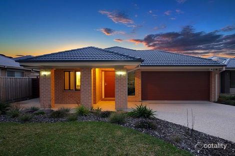 Property photo of 12 Daintree Drive Sandhurst VIC 3977