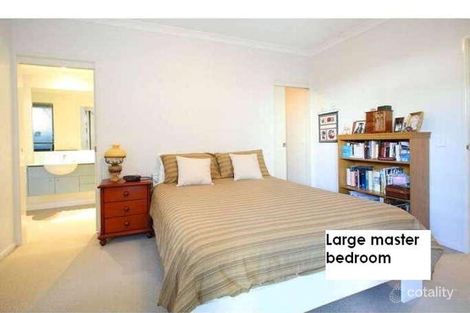 Property photo of 4/82 Bay Terrace Wynnum QLD 4178