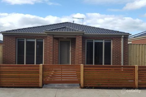 8/5 Syme Rd, Pakenham, VIC 3810