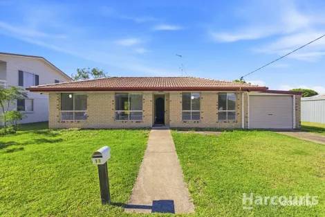 11 Ross St, Urangan, QLD 4655