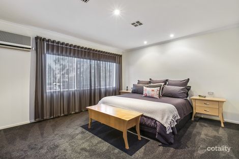 Property photo of 9-10 Lansell Close Narre Warren South VIC 3805