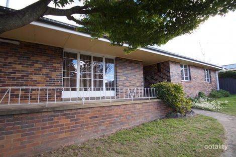 2 Drummond Ave, Armidale, NSW 2350