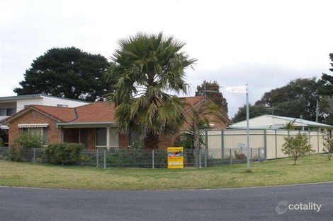Property photo of 5 Barton Parade Tomakin NSW 2537