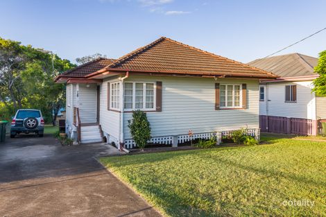 728 Cavendish Rd, Holland Park, QLD 4121