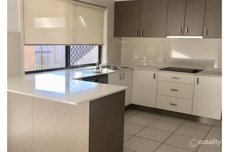 Property photo of 2/13 Moreton Drive Rural View QLD 4740
