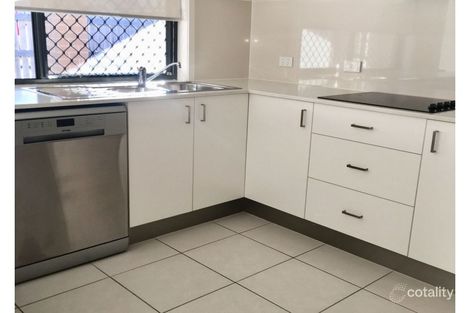 Property photo of 2/13 Moreton Drive Rural View QLD 4740