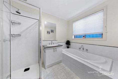 Property photo of 2/59 Jade Way Hillside VIC 3037