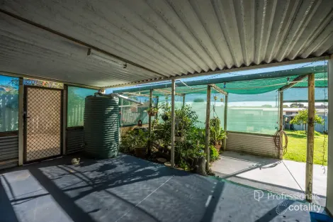 Property photo of 26 Clematis Crescent Utakarra WA 6530