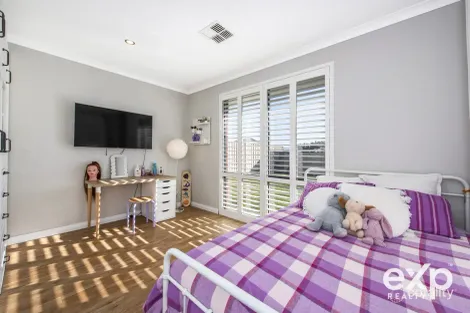 Property photo of 4 Harrison Way Waroona WA 6215