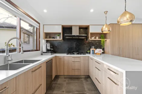 Property photo of 24 Heacham Road Eltham North VIC 3095