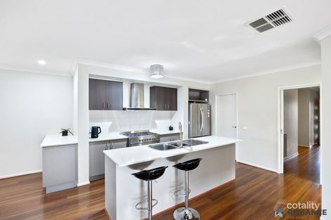 Property photo of 28 Waterway Boulevard Weir Views VIC 3338