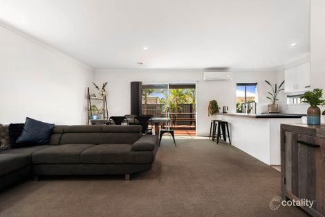 Property photo of 11 Tawleed Grove Clyde North VIC 3978