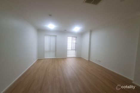Property photo of 5 Hatfield Place Deer Park VIC 3023