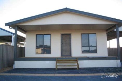 10 Barnes Rd, Port Broughton, SA 5522