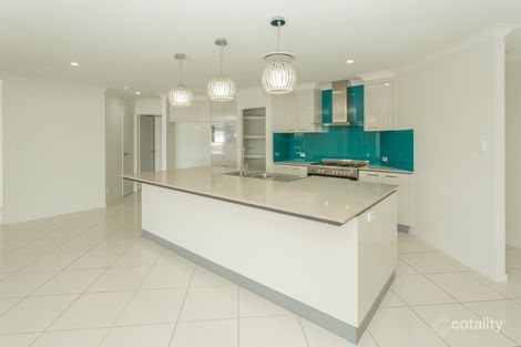Property photo of 16 Kerrisdale Crescent Beaconsfield QLD 4740