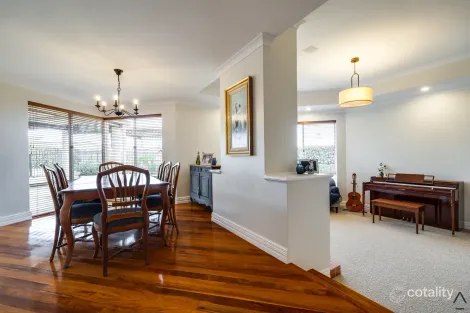 Property photo of 20 Millstream Rise Hillarys WA 6025