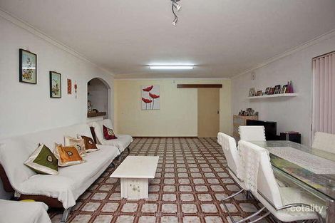 Property photo of 1 Ramsay Close Noranda WA 6062