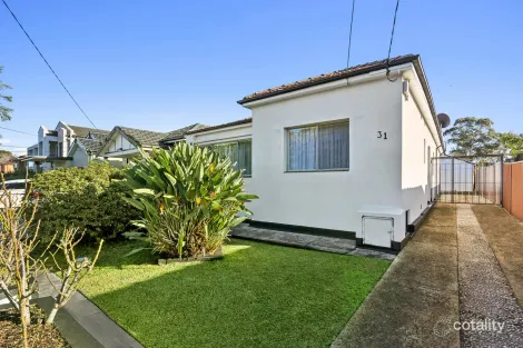 31 Phillip St, Roselands, NSW 2196