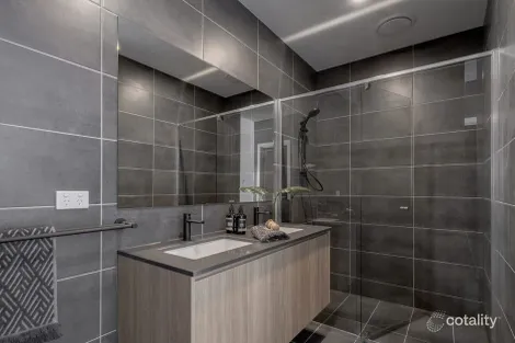 Property photo of 31 Kavanagh Crescent Keilor Downs VIC 3038