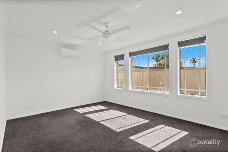 Property photo of 1/16 Sandpiper Close Albion Park Rail NSW 2527