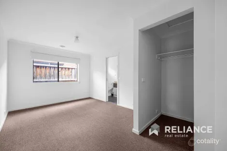 Property photo of 17 Maddock Street Point Cook VIC 3030