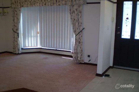 Property photo of 55 Sunningdale Chase Meadow Springs WA 6210