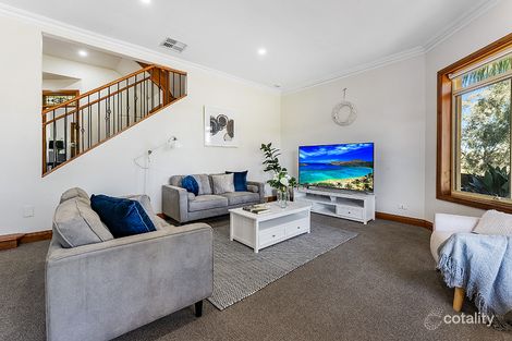 Property photo of 17 McLeod Court Greenwith SA 5125