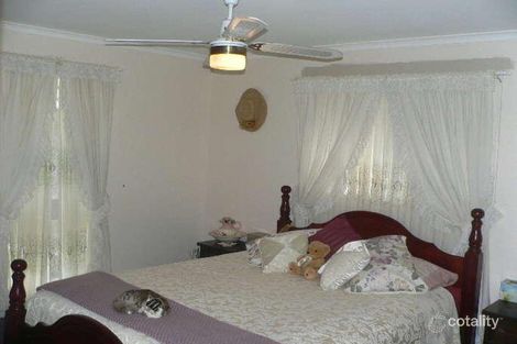 Property photo of 6 Vermont Crescent Mount Warren Park QLD 4207